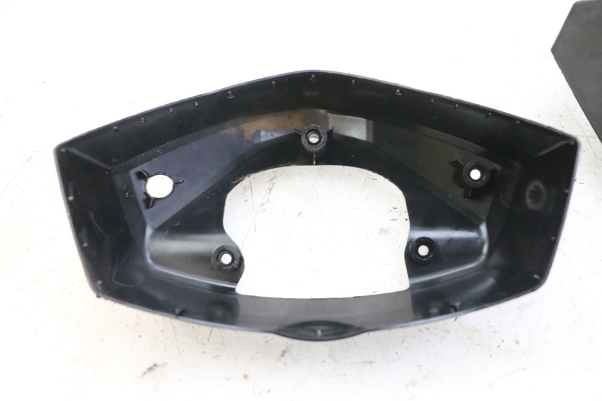photo de Cornice del contachilometri YAMAHA BW'S BWS 125 (2010 - 2013) - Dettaglio del componente