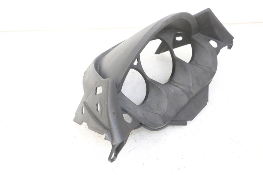 photo de Cornice del contachilometri PEUGEOT ELYSTAR 125 (2002 - 2007) - Dettagli dei punti di fissaggio