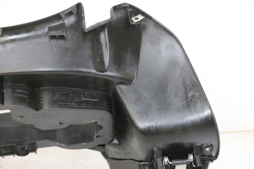 photo de CONTACHILOMETRI CARENA GILERA NEXUS 300 (2008 - 2013) - Stato della superficie e materiale