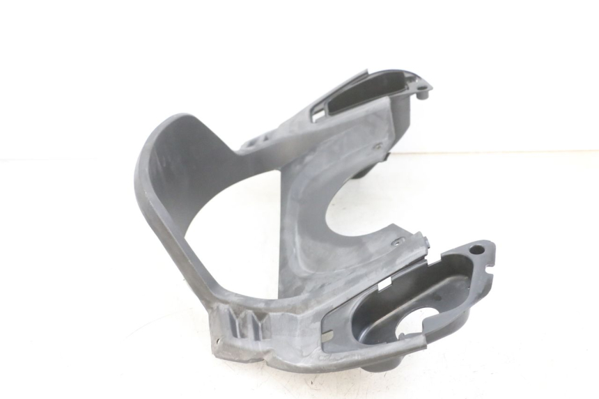 photo de Cornice del contachilometri SYM GTS EVO 125 (2009 - 2013) - Dettagli dei punti di fissaggio