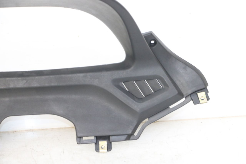 photo de Cornice del contachilometri KYMCO XCITING 500 (2007 - 2010) - Stato della superficie e materiale