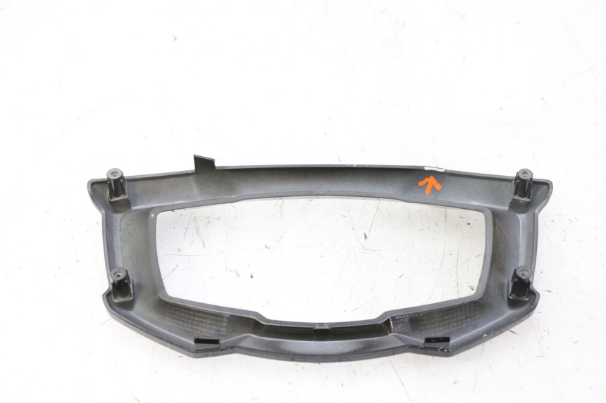 photo de CONTACHILOMETRI CARENA PIAGGIO MP3 HPE 310 (2024 - 2025) - Dettagli dei punti di fissaggio