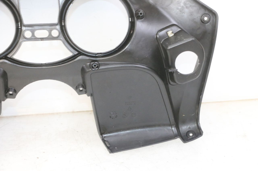 photo de CONTACHILOMETRI CARENA PIAGGIO MP3 LT 300 (2010 - 2016) - Caratteristiche distintive