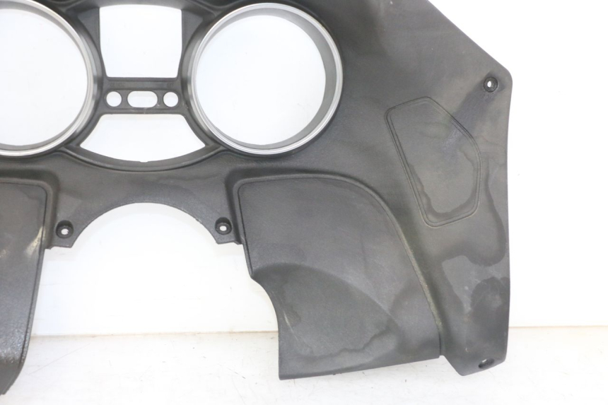 photo de CONTACHILOMETRI CARENA PIAGGIO MP3 LT 300 (2010 - 2016) - Primo piano tecnico