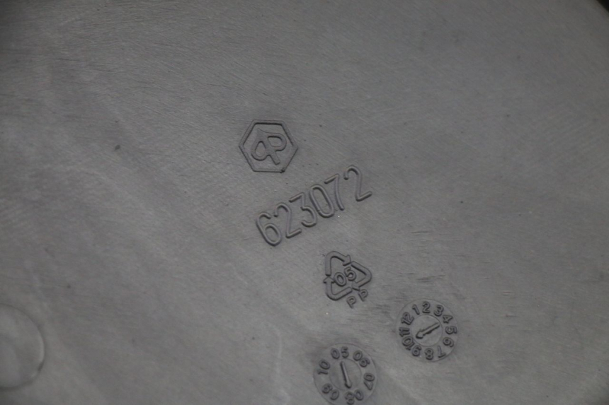 photo de CONTACHILOMETRI CARENA PIAGGIO MP3 RL 250 (2006 - 2010) - Marcature e riferimenti originali