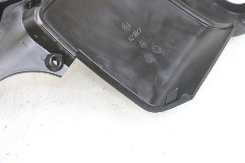 photo de CONTACHILOMETRI CARENA PIAGGIO MP3 RL 250 (2006 - 2010) - Dettaglio del componente