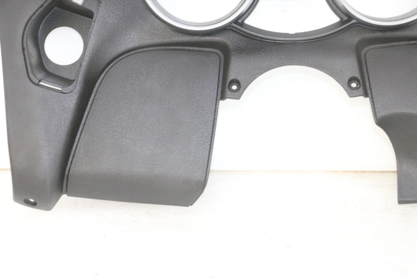 photo de CONTACHILOMETRI CARENA PIAGGIO MP3 RL 250 (2006 - 2010) - Caratteristiche distintive