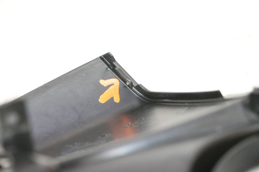 photo de CONTACHILOMETRI CARENA PIAGGIO MP3 RL 250 (2006 - 2010) - Dettaglio del componente