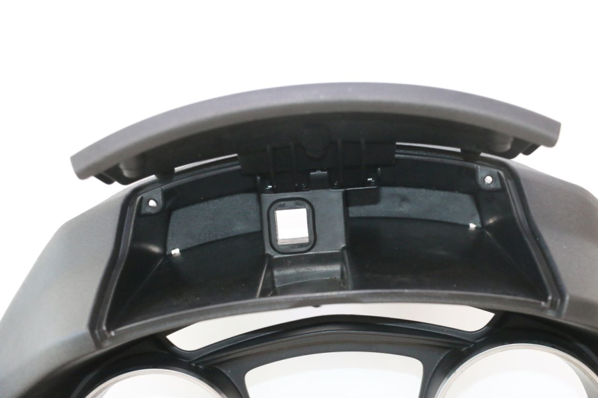 photo de CONTACHILOMETRI CARENA PIAGGIO MP3 500 (2016 - 2018) - Zoom sui componenti