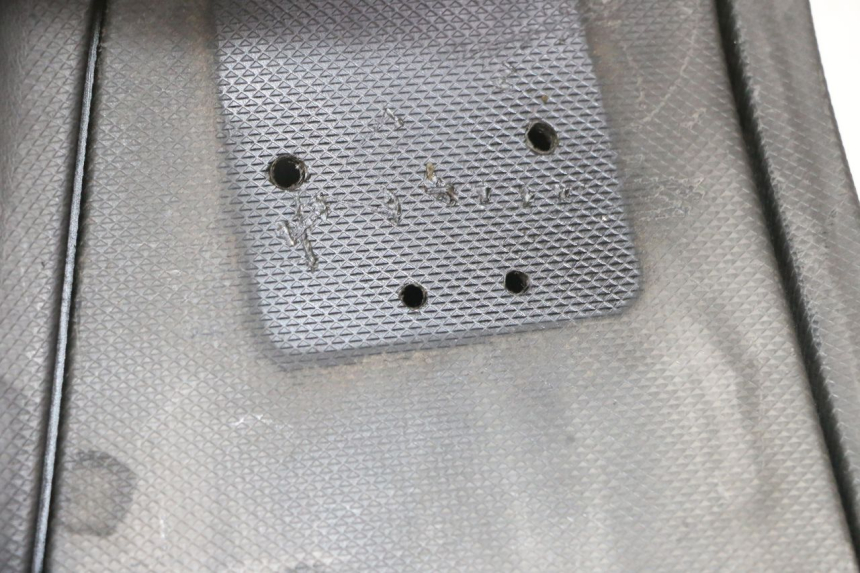 photo de Cornice del contachilometri GILERA NEXUS 125 (2009 - 2013) - Primo piano tecnico