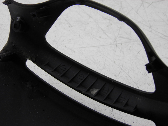 photo de Cornice del contachilometri PIAGGIO X9 EVOLUTION 125 (2003 - 2007) - Altra angolazione