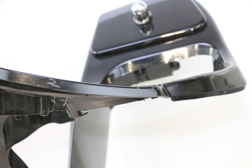 photo de CONTACHILOMETRI CARENA HARLEY DAVIDSON ROAD GLIDE FLTRXSE 1920 (2018 - 2022) - Stato della superficie e materiale