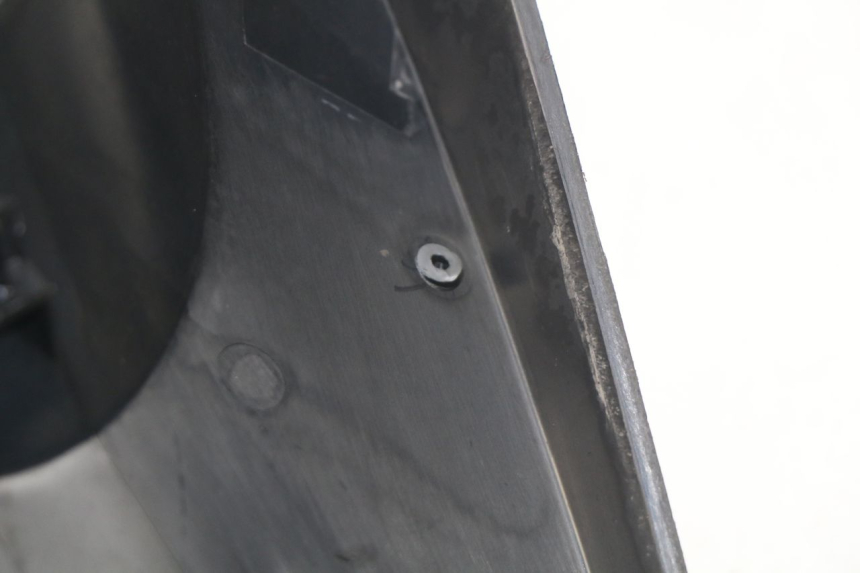 photo de Cornice del contachilometri PEUGEOT SATELIS 300 (2012 - 2015) - Zoom sullo stato d'uso