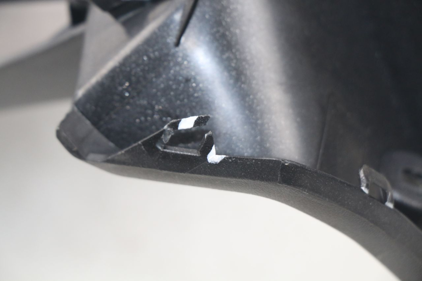 photo de Cornice del contachilometri PEUGEOT SATELIS 125 (2006 - 2009) - Dettaglio del componente