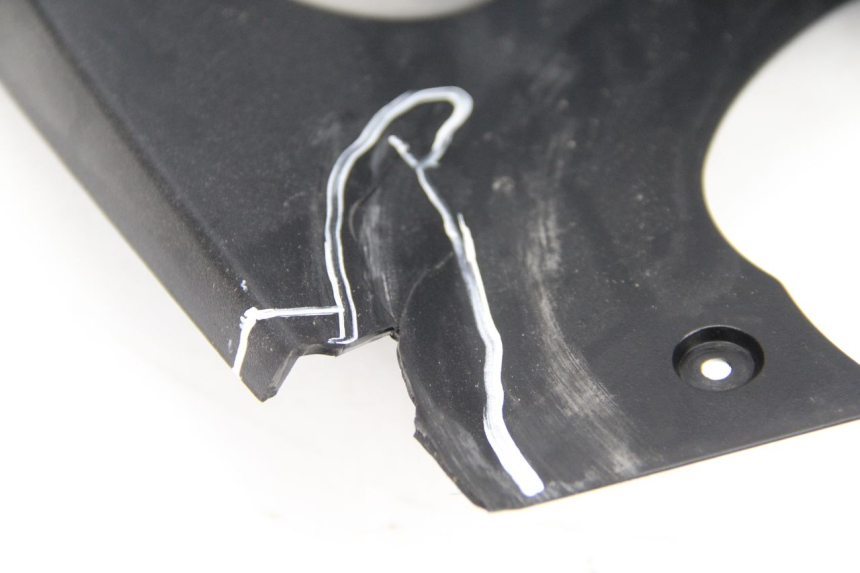 photo de Cornice del contachilometri PEUGEOT SATELIS 125 (2013 - 2018) - Stato della superficie e materiale