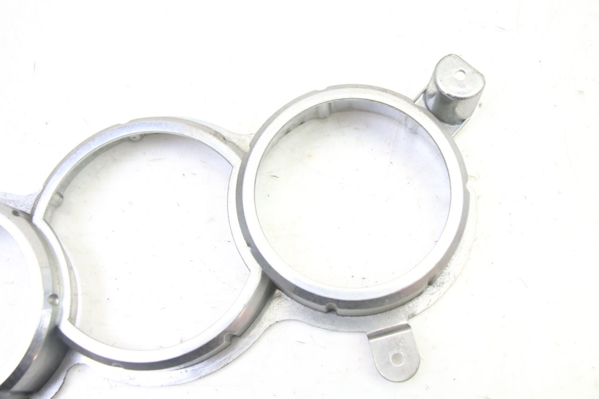 photo de CONTACHILOMETRI CARENA PEUGEOT SATELIS 250 (2006 - 2012) - Zoom sullo stato d'uso