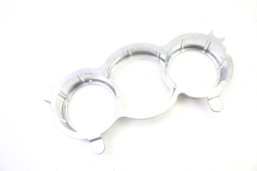 photo de CONTACHILOMETRI CARENA PEUGEOT SATELIS 250 (2006 - 2012) - Primo piano tecnico