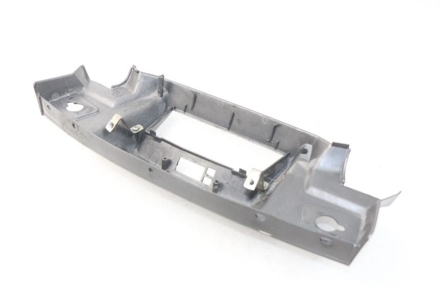 photo de Cornice del contachilometri PEUGEOT SC 50 (1988 - 1992) - Dettagli dei punti di fissaggio