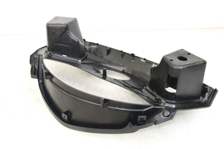 photo de Cornice del contachilometri RAZZO STEED 125 (2012 - 2018) - Zoom sullo stato d'uso