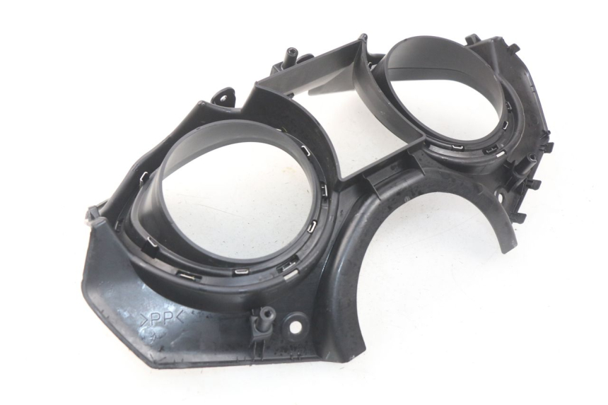 photo de CONTACHILOMETRI CARENA YAMAHA YP T-MAX TMAX 530 (2017 - 2020) - Dettagli dei punti di fissaggio