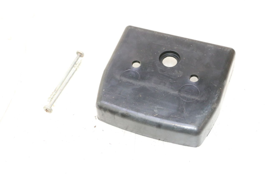 photo de COPERCHIO FANALE POSTERIORE PEUGEOT 103 SPX CLIP 50 (1989 - 1992) - Dettaglio del componente