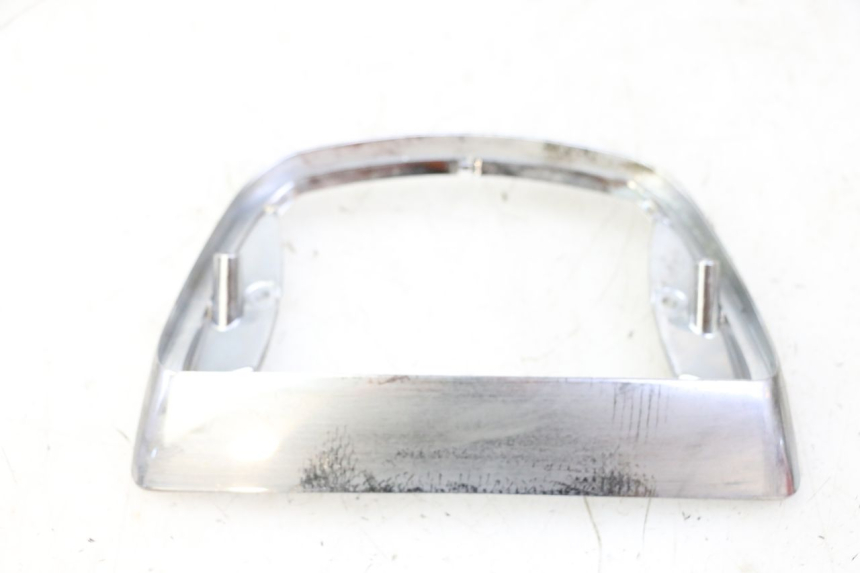 photo de COPERCHIO FANALE POSTERIORE PIAGGIO LXV 4T 50 (2009 - 2013) - Altra angolazione