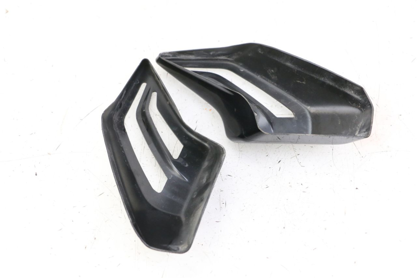 photo de COPERCHIO FANALE POSTERIORE YAMAHA YP T-MAX TMAX 530 (2017 - 2020) - Zoom sullo stato d'uso