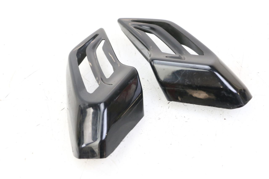 photo de COPERCHIO FANALE POSTERIORE YAMAHA YP T-MAX TMAX 530 (2017 - 2020) - Vista d'insieme del prodotto