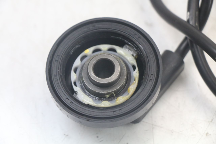 photo de ENTRAINEUR CONTACHILOMETRI YAMAHA AEROX 2T 50 (2013 - 2017) - Altra angolazione