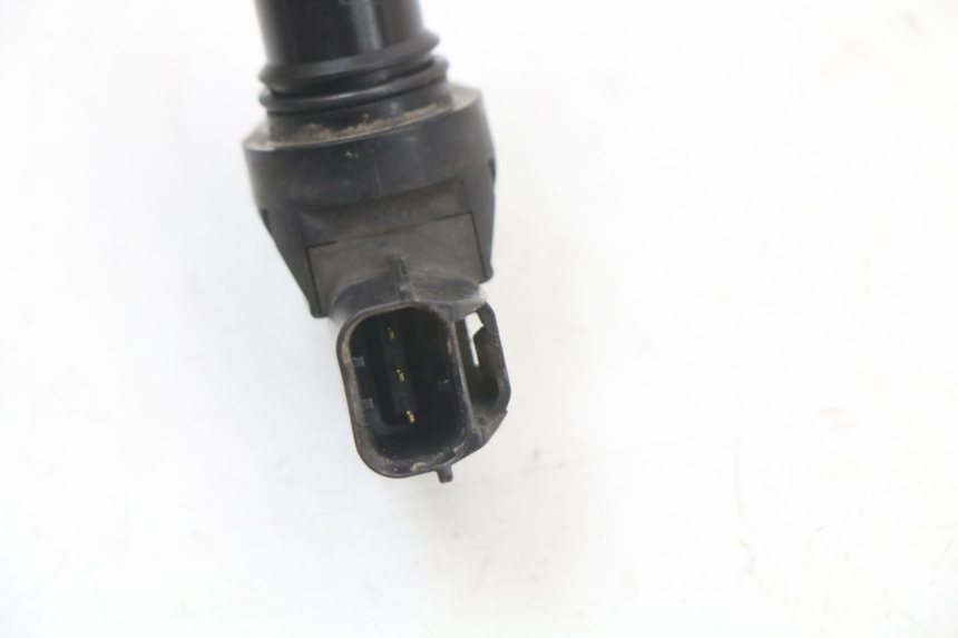 photo de TACHIMETRO RINVIO HONDA FJS SILVER WING SILVERWING 400 (2005 - 2008) - Primo piano tecnico