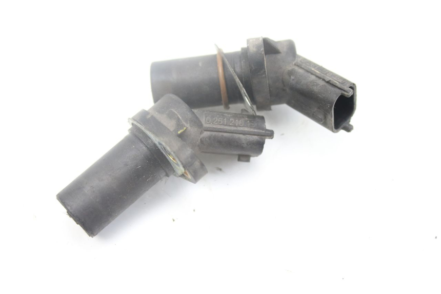 photo de ENTRATORE CONTACHILOMETRI PIAGGIO MP3 500 (2014 - 2017) - Altra angolazione