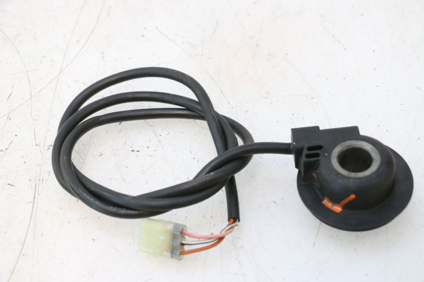 photo de TACHIMETRO RINVIO SUZUKI SV S 650 (2003 - 2009) - Dettagli dei punti di fissaggio