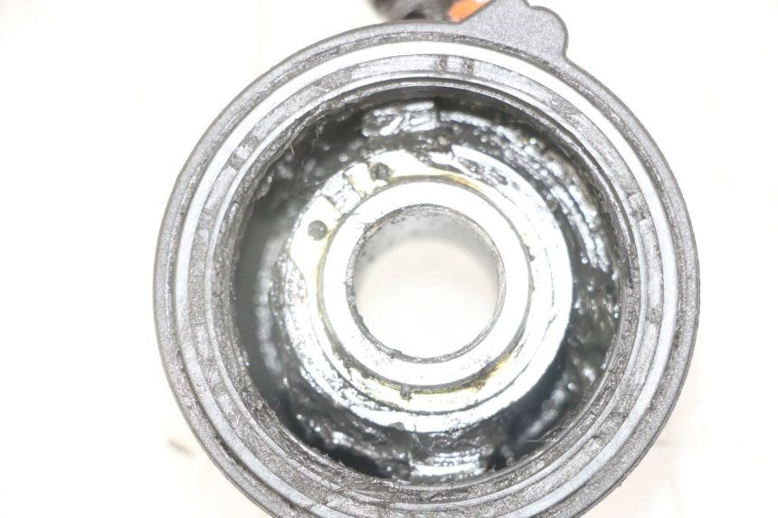 photo de ENTRATORE CONTACHILOMETRI YAMAHA XMAX X-MAX 125 (2006 - 2009) - Primo piano tecnico