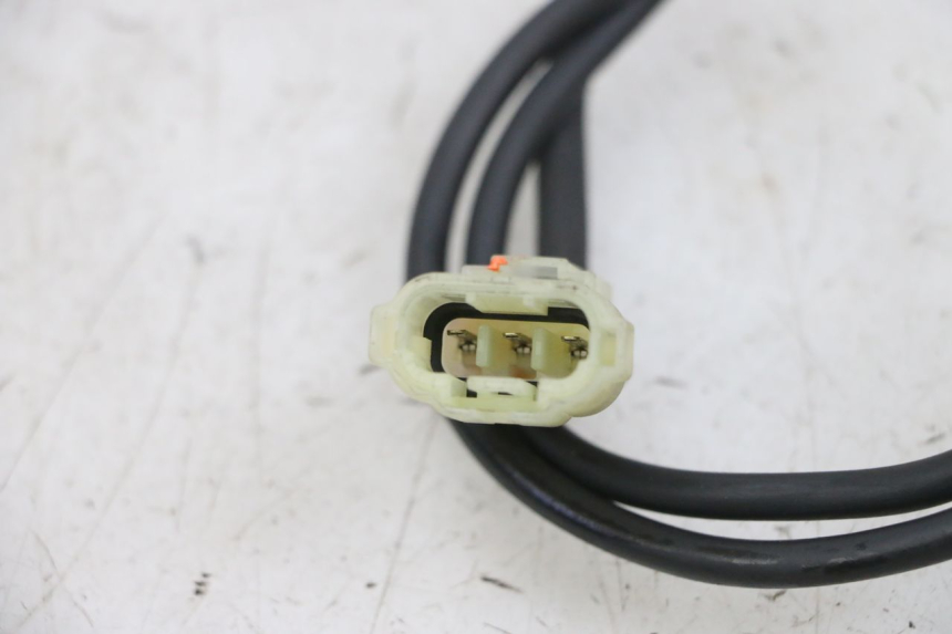 photo de ENTRATORE CONTACHILOMETRI YAMAHA XMAX X-MAX 125 (2006 - 2009) - Altra angolazione