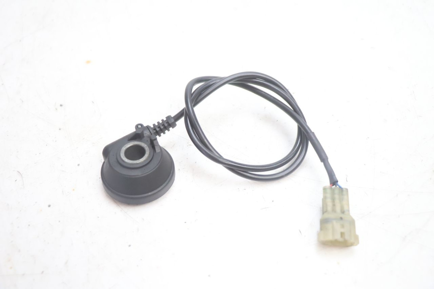 photo de ENTRATORE CONTACHILOMETRI YAMAHA XMAX X-MAX 125 (2006 - 2009) - Zoom sullo stato d'uso