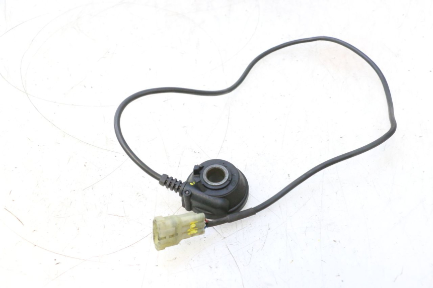 photo de ENTRATORE CONTACHILOMETRI YAMAHA XMAX X-MAX 125 (2006 - 2009) - Altra angolazione