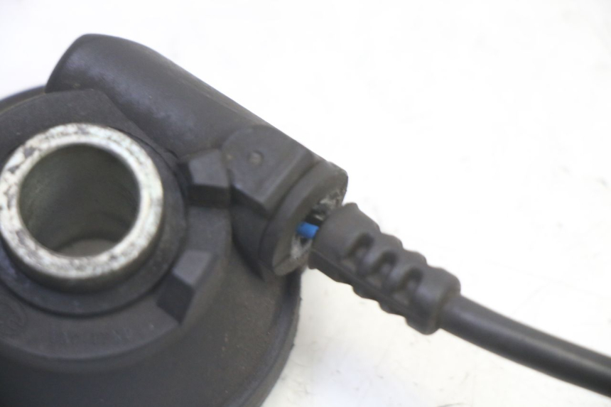 photo de ENTRATORE CONTACHILOMETRI PIAGGIO X9 EVOLUTION 125 (2003 - 2007) - Zoom sullo stato d'uso