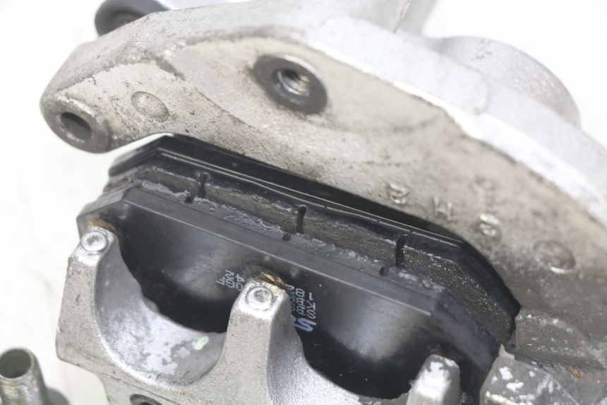 photo de PINZA FRENO POSTERIORE SUZUKI BURGMAN 650 (2002 - 2004) - Zoom sullo stato d'uso