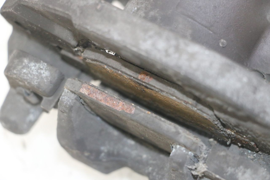 photo de PINZA FRENO POSTERIORE HONDA FORZA ABS 300 (2013 - 2017) - Primo piano tecnico