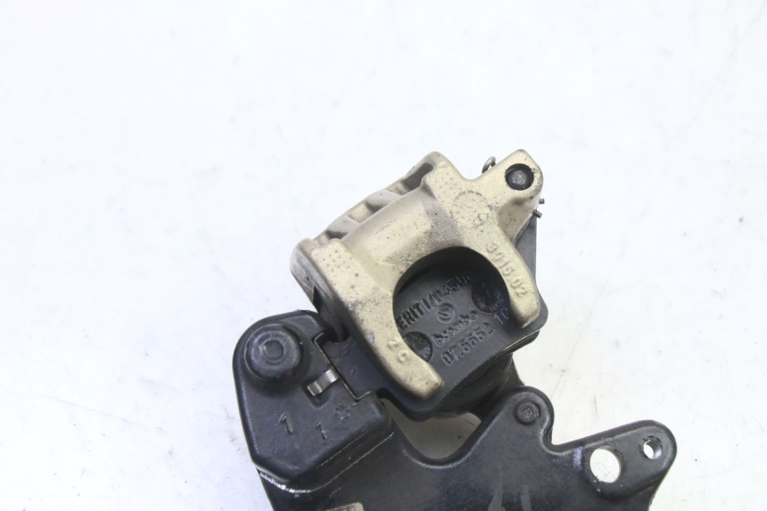 photo de PINZA FRENO POSTERIORE BMW G310 R 310 (2016 - 2020) - Primo piano tecnico