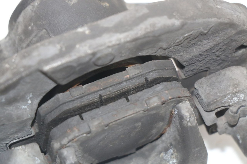 photo de PINZA FRENO POSTERIORE HONDA FES S-WING SWING 125 (2007 - 2015) - Dettagli dei punti di fissaggio