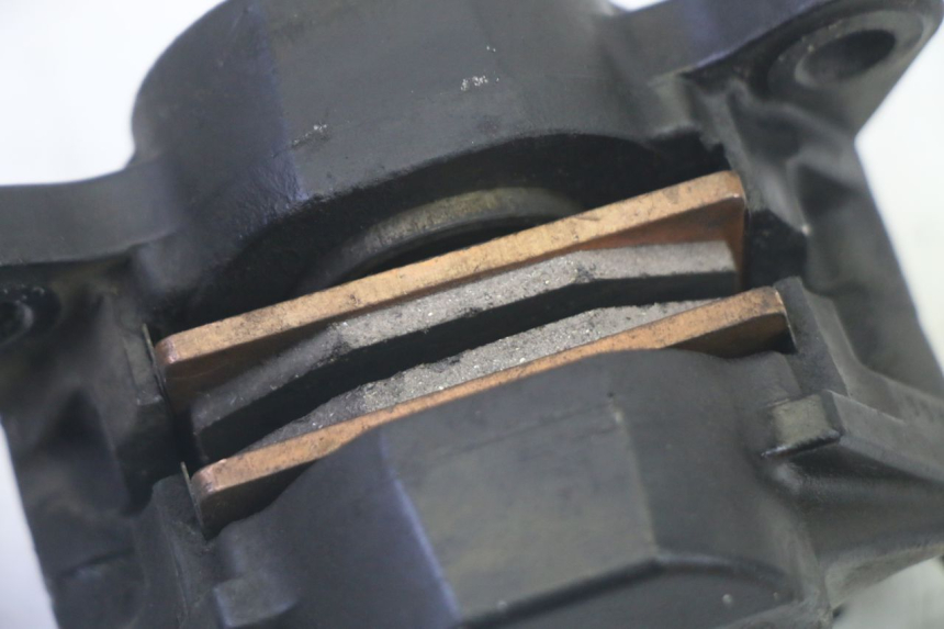 photo de PINZA FRENO POSTERIORE PIAGGIO MP3 125 (2006 - 2014) - Dettagli dei punti di fissaggio