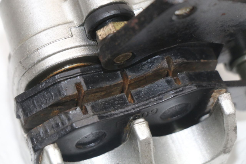 photo de PINZA FRENO POSTERIORE REGAL RAPTOR RAXTER 2 125 (2007 - 2015) - Dettagli dei punti di fissaggio