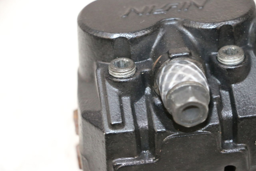 photo de PINZA FRENO POSTERIORE PEUGEOT SATELIS 125 (2013 - 2018) - Altra angolazione