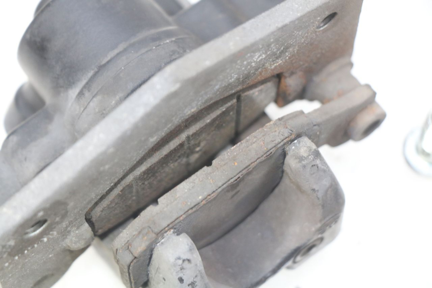 photo de PINZA FRENO POSTERIORE SUZUKI SIXTEEN 125 (2008 - 2010) - Dettaglio del componente