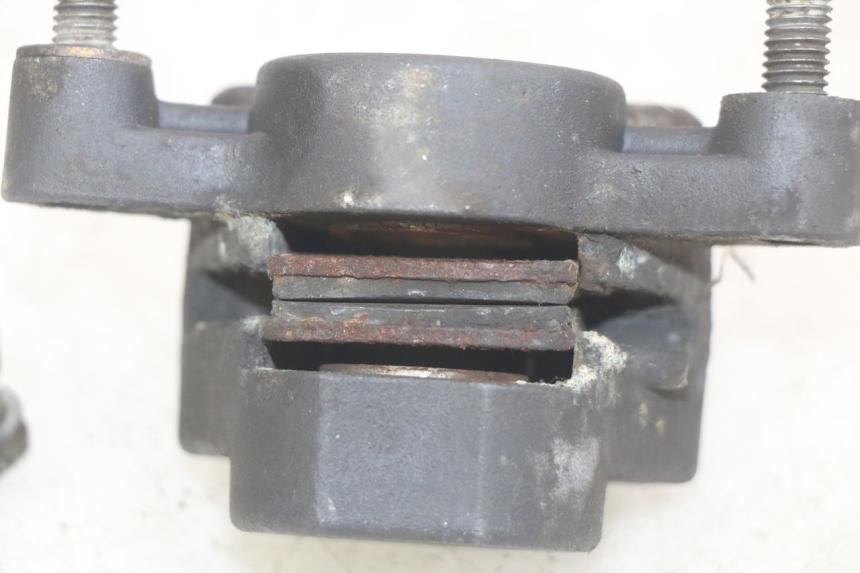 photo de PINZA FRENO POSTERIORE PEUGEOT SPEEDFIGHT LC 50 (1996 - 2002) - Zoom sullo stato d'uso