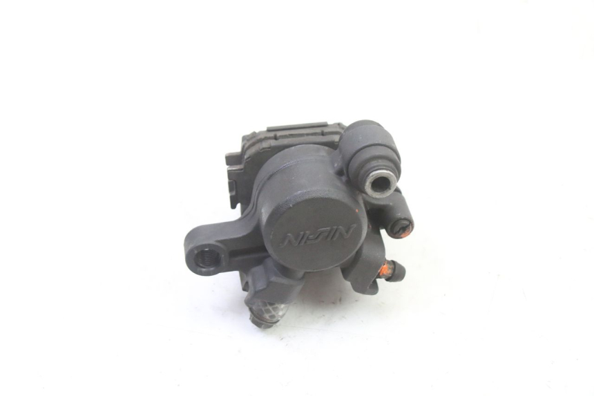 photo de PINZA FRENO POSTERIORE SUZUKI SV S 650 (2003 - 2009) - Primo piano tecnico