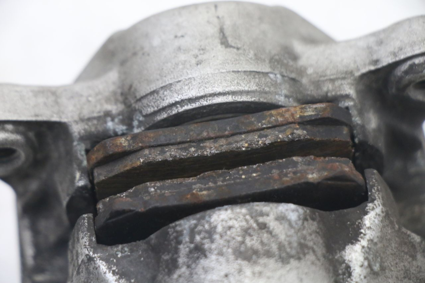 photo de PINZA FRENO POSTERIORE YAMAHA YP MAJESTY 125 (2007 - 2010) - Stato della superficie e materiale