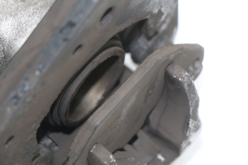 photo de PINZA FRENO ANTERIORE KYMCO AGILITY FR 2T 50 (2012 - 2017) - Dettagli dei punti di fissaggio