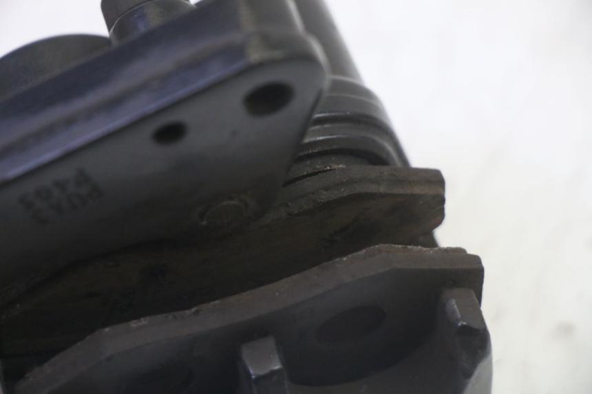 photo de PINZA FRENO ANTERIORE KYMCO AGILITY NAKED RENOUVO 2T 50 (2011 - 2018) - Dettagli dei punti di fissaggio